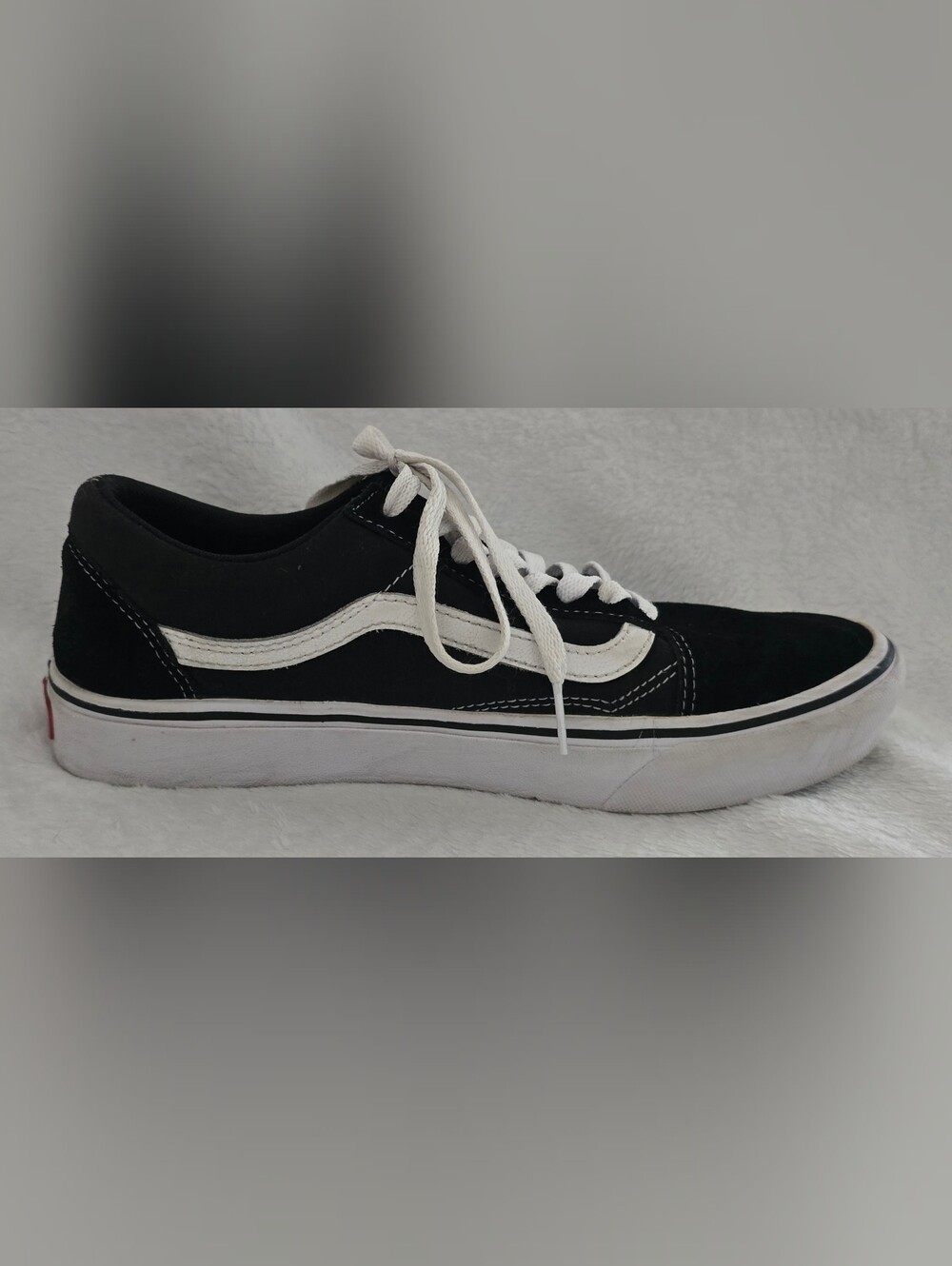 Vans Black & White Old Skool Low-Top Skate Shoe